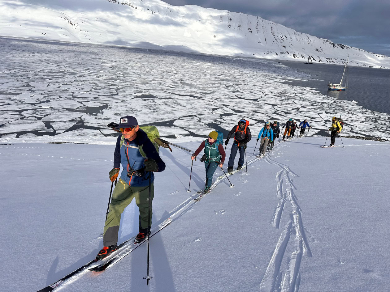 Svalbard Ski & Sail Held Adventure